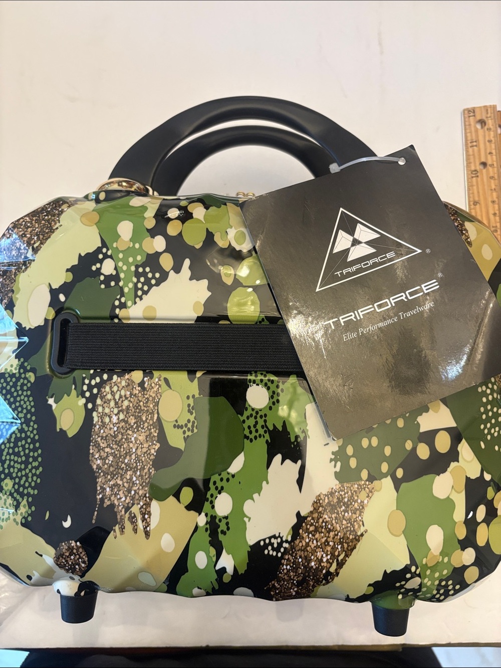 Women’s Green Camo Pattern Carry Bag